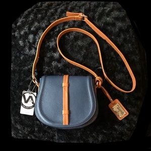 Valentina Pebbled Crossbody bag